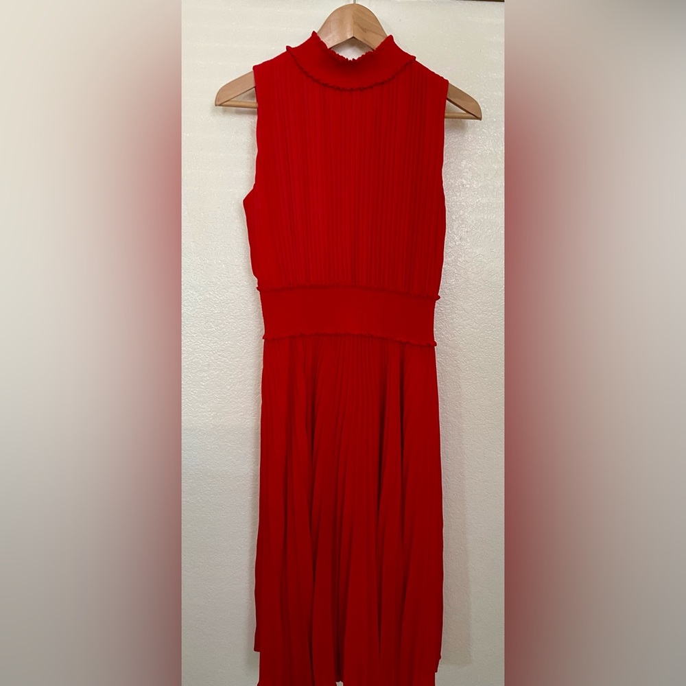 NANETTE LEPORE red flowy dress Size 8